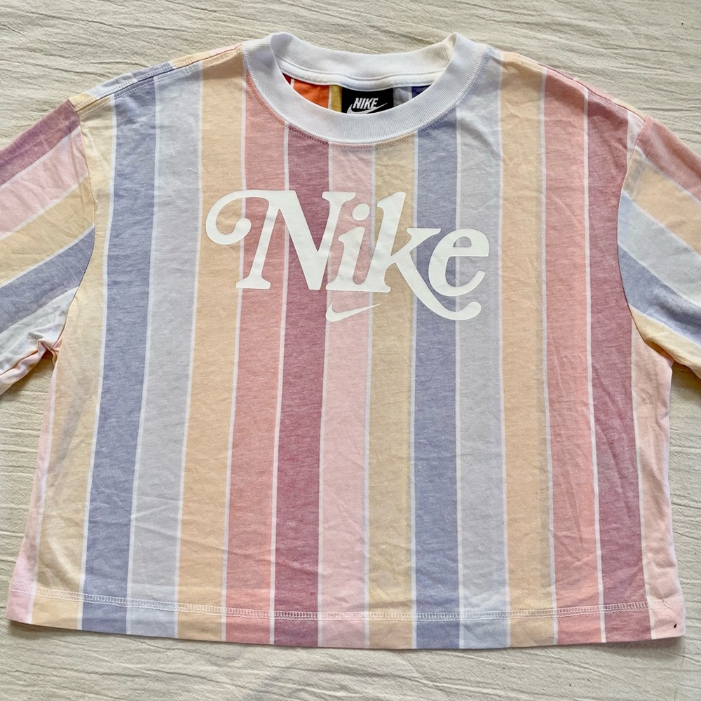Retro Nike crop top